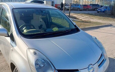 Nissan Note II рестайлинг, 2005 год, 550 000 рублей, 2 фотография