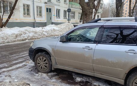 Mitsubishi Outlander III рестайлинг 3, 2003 год, 450 000 рублей, 4 фотография