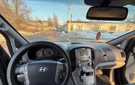 Hyundai Grand Starex Grand Starex I рестайлинг 2, 2010 год, 980 000 рублей, 2 фотография