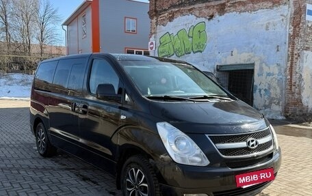 Hyundai Grand Starex Grand Starex I рестайлинг 2, 2010 год, 980 000 рублей, 6 фотография