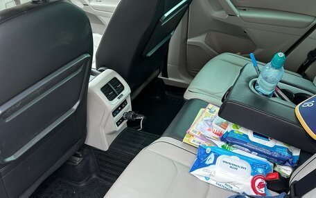 Volkswagen Tiguan II, 2018 год, 2 149 000 рублей, 11 фотография