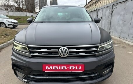 Volkswagen Tiguan II, 2018 год, 2 149 000 рублей, 13 фотография