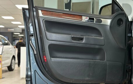 Volkswagen Touareg III, 2005 год, 590 000 рублей, 13 фотография