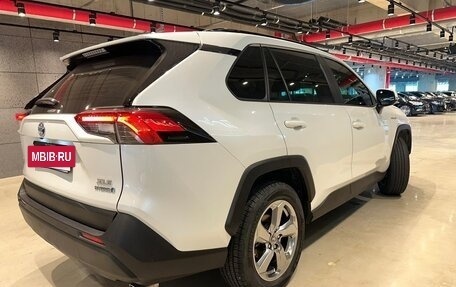 Toyota RAV4, 2020 год, 3 330 000 рублей, 3 фотография