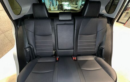 Toyota RAV4, 2020 год, 3 330 000 рублей, 26 фотография