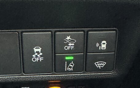 Honda Stepwgn IV, 2018 год, 2 400 000 рублей, 16 фотография