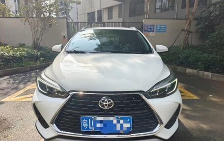 Toyota Yaris XP150 рестайлинг, 2022 год, 1 180 000 рублей, 2 фотография