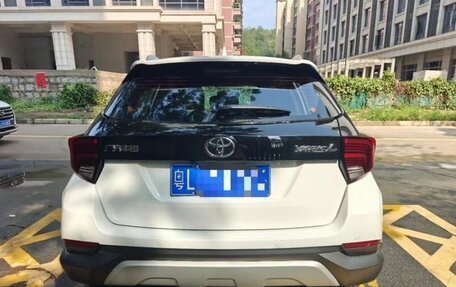 Toyota Yaris XP150 рестайлинг, 2022 год, 1 180 000 рублей, 4 фотография