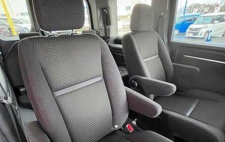 Honda Stepwgn IV, 2019 год, 1 685 000 рублей, 12 фотография