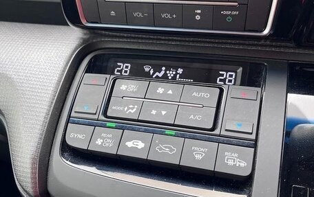 Honda Stepwgn IV, 2019 год, 1 685 000 рублей, 20 фотография