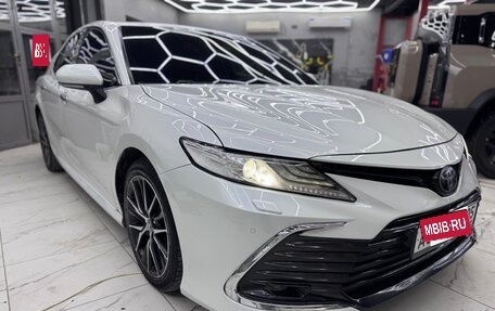 Toyota Camry, 2018 год, 2 400 000 рублей, 4 фотография