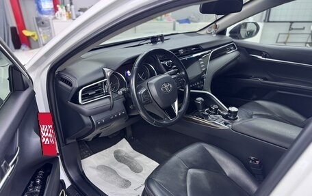 Toyota Camry, 2018 год, 2 400 000 рублей, 7 фотография