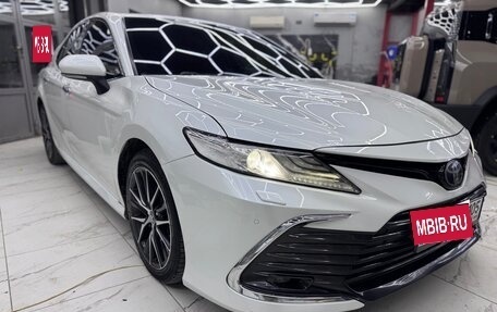Toyota Camry, 2018 год, 2 400 000 рублей, 5 фотография