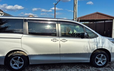 Toyota Noah III, 2014 год, 1 596 000 рублей, 8 фотография