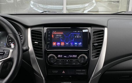 Mitsubishi Pajero Sport III рестайлинг, 2019 год, 3 449 000 рублей, 12 фотография