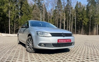 Volkswagen Jetta VI, 2013 год, 860 000 рублей, 1 фотография