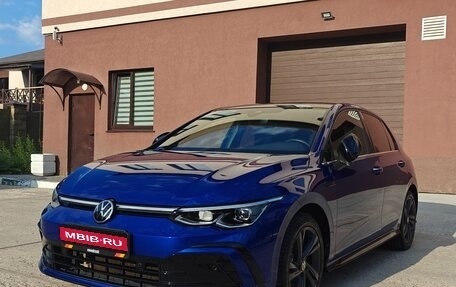 Volkswagen Golf VIII, 2021 год, 2 580 000 рублей, 1 фотография