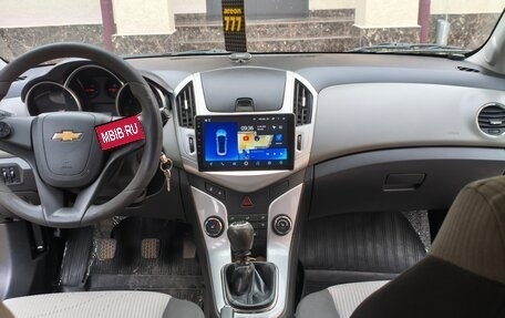 Chevrolet Cruze II, 2012 год, 700 000 рублей, 10 фотография