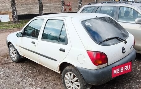 Ford Fiesta, 1997 год, 100 000 рублей, 4 фотография