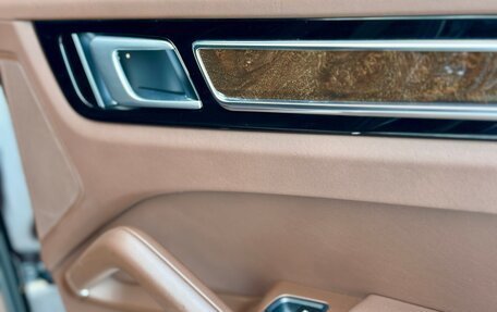 Porsche Cayenne III, 2018 год, 5 600 000 рублей, 10 фотография