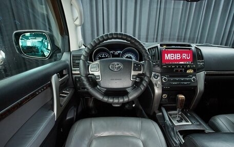 Toyota Land Cruiser 200, 2008 год, 2 480 000 рублей, 8 фотография