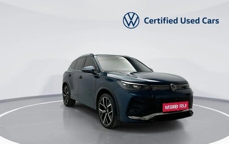 Volkswagen Tiguan, 2025 год, 5 600 000 рублей, 4 фотография