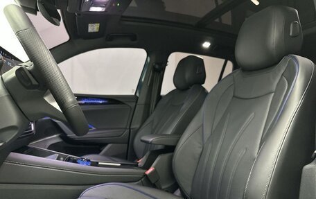 Volkswagen Tiguan, 2025 год, 5 600 000 рублей, 14 фотография