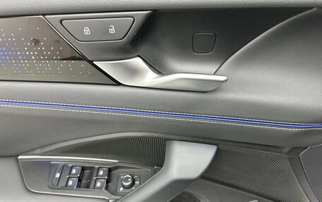 Volkswagen Tiguan, 2025 год, 5 600 000 рублей, 19 фотография