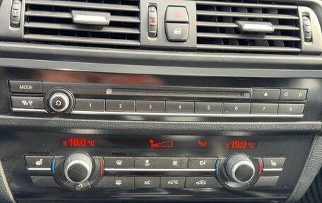 BMW 5 серия, 2015 год, 2 000 000 рублей, 21 фотография