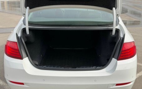 BMW 5 серия, 2015 год, 2 000 000 рублей, 28 фотография