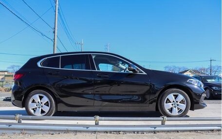 BMW 1 серия, 2022 год, 1 230 000 рублей, 6 фотография