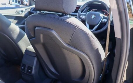 BMW 1 серия, 2022 год, 1 230 000 рублей, 23 фотография