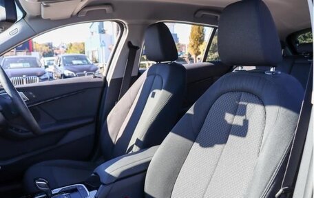 BMW 1 серия, 2022 год, 1 230 000 рублей, 19 фотография