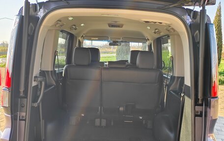 Honda Stepwgn IV, 2016 год, 1 880 000 рублей, 5 фотография