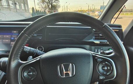 Honda Stepwgn IV, 2016 год, 1 880 000 рублей, 12 фотография