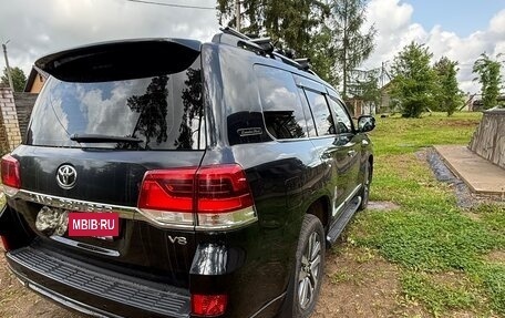 Toyota Land Cruiser 200, 2017 год, 6 750 000 рублей, 4 фотография