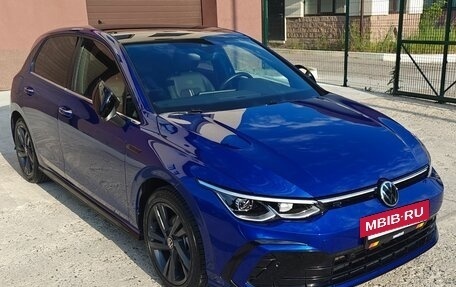 Volkswagen Golf VIII, 2021 год, 2 580 000 рублей, 2 фотография