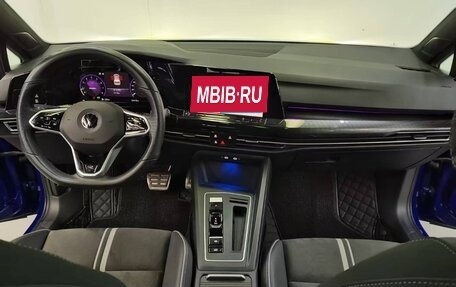 Volkswagen Golf VIII, 2021 год, 2 580 000 рублей, 9 фотография