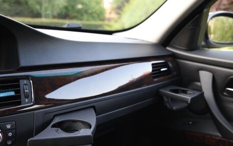 BMW 3 серия, 2008 год, 1 860 000 рублей, 13 фотография