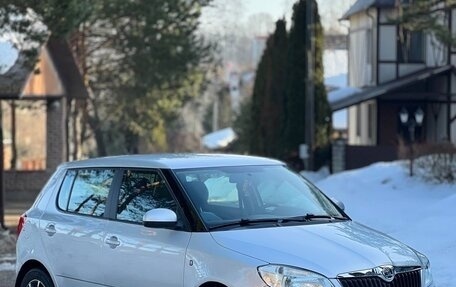 Skoda Fabia II, 2010 год, 510 000 рублей, 3 фотография