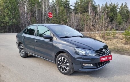 Volkswagen Polo VI (EU Market), 2018 год, 750 000 рублей, 25 фотография