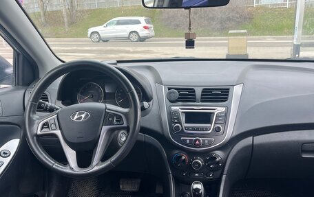 Hyundai Solaris II рестайлинг, 2015 год, 970 000 рублей, 12 фотография