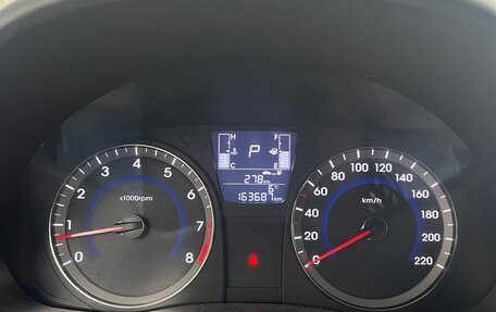 Hyundai Solaris II рестайлинг, 2015 год, 970 000 рублей, 16 фотография