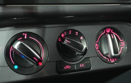 Volkswagen Polo VI (EU Market), 2018 год, 1 125 000 рублей, 13 фотография