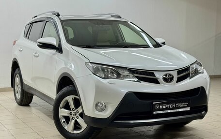 Toyota RAV4, 2015 год, 2 099 000 рублей, 3 фотография