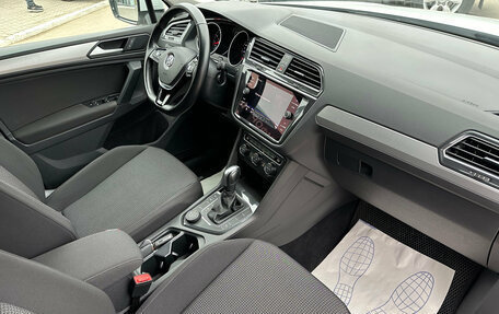 Volkswagen Tiguan II, 2020 год, 3 130 000 рублей, 10 фотография