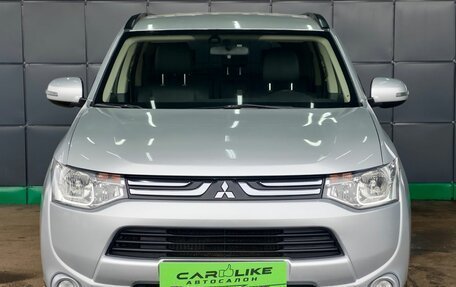 Mitsubishi Outlander III рестайлинг 3, 2013 год, 1 499 000 рублей, 5 фотография