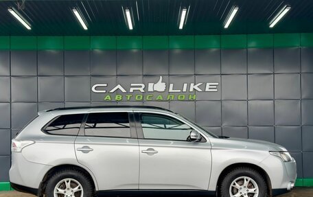 Mitsubishi Outlander III рестайлинг 3, 2013 год, 1 499 000 рублей, 4 фотография