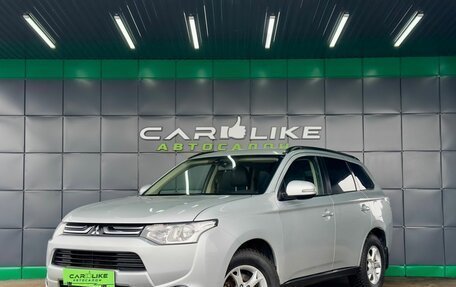 Mitsubishi Outlander III рестайлинг 3, 2013 год, 1 499 000 рублей, 2 фотография