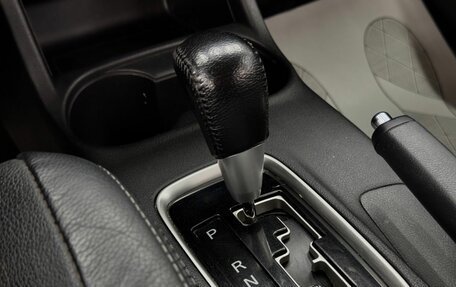 Mitsubishi Outlander III рестайлинг 3, 2013 год, 1 499 000 рублей, 25 фотография